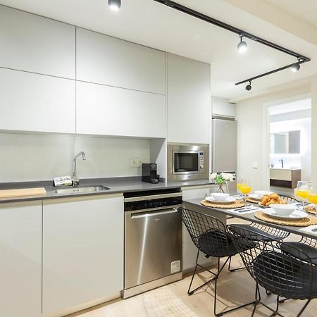 Dobohomes - Clara Del Rey Madrid Exteriör bild