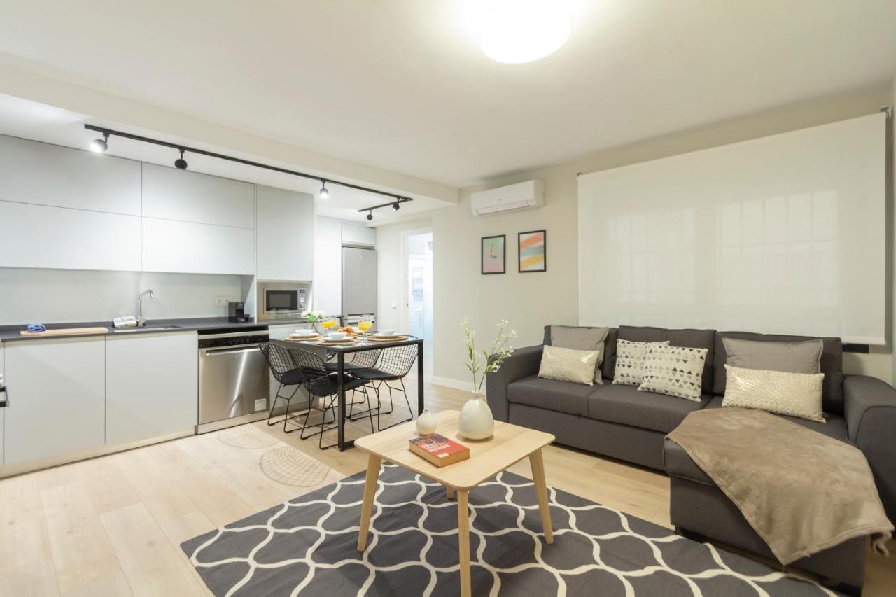 Dobohomes - Clara Del Rey Madrid Exteriör bild