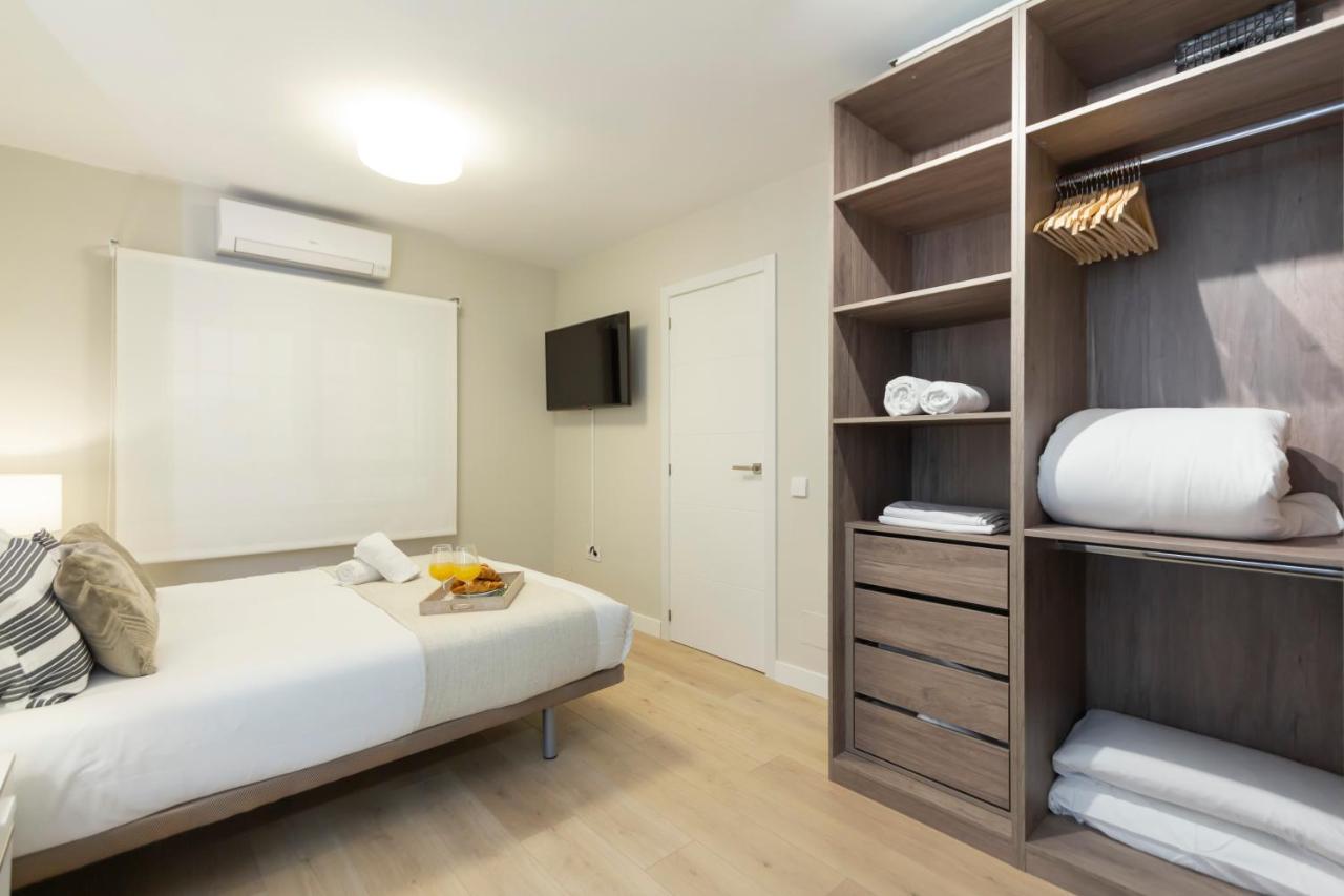 Dobohomes - Clara Del Rey Madrid Exteriör bild